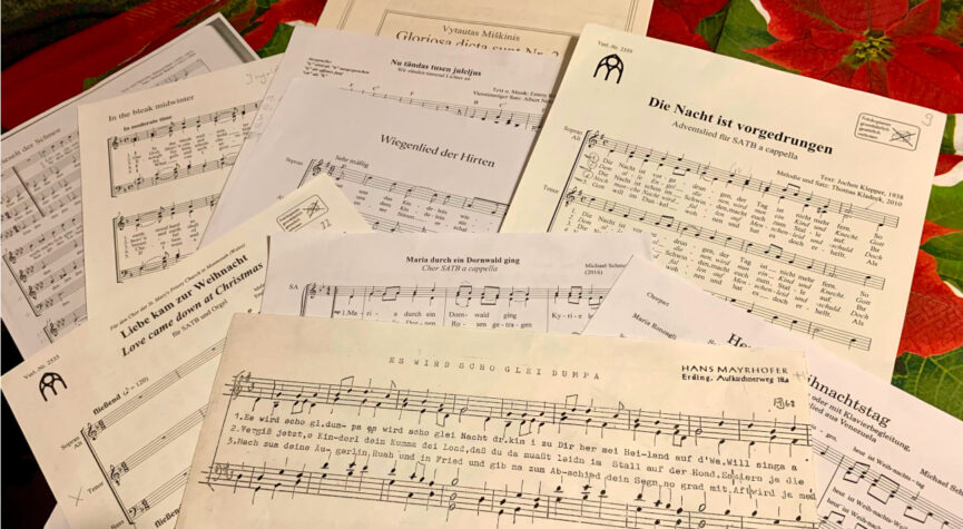 Notenblätter mit Liedern zum Advent und Weihnachten